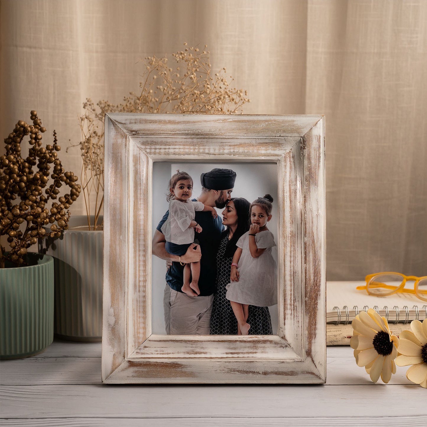 Ferme Vintage Rustic Wooden Photo Frame White FPF150 - 6x8 inches