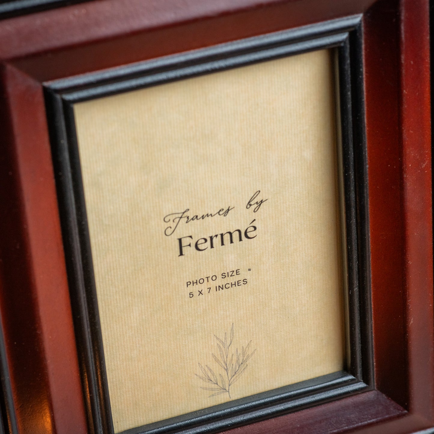 Ferme Classic Wooden Photo Frame Burgundy FPF101- 5x7 inches
